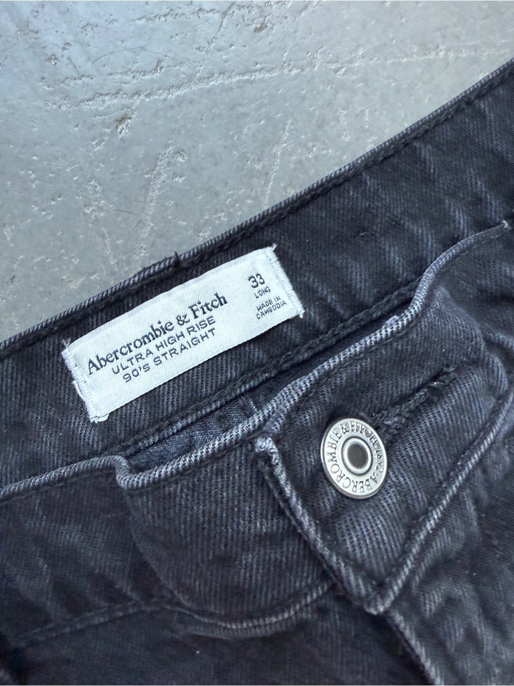 Abercrombie & Fitch Black Straight-Leg Jeans with Stud Trim - Picture 3 of 4